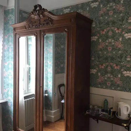 Le Presbytere D'hotes Bed & Breakfast