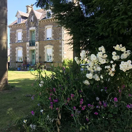 Le Presbytere D'hotes 3*