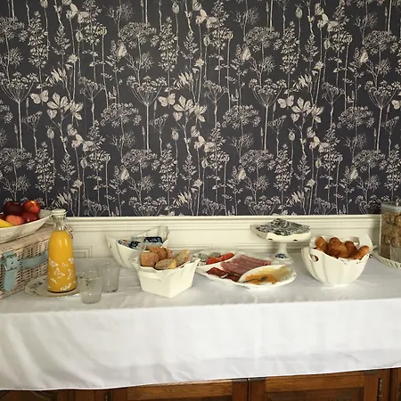 Le Presbytere D'hotes Bed & Breakfast