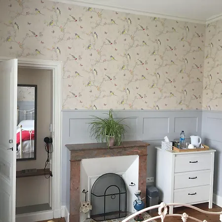 Le Presbytere D'hotes Bed & Breakfast 3*