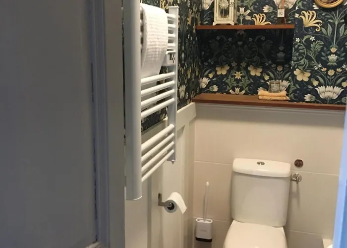 Le Presbytere D'hotes Bed & Breakfast 3*